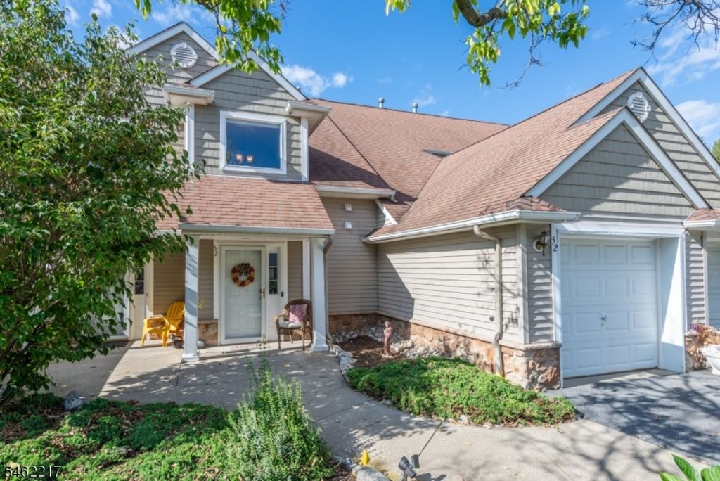 52 Bourne Circle, Hardyston Twp., NJ 07419 — exterior