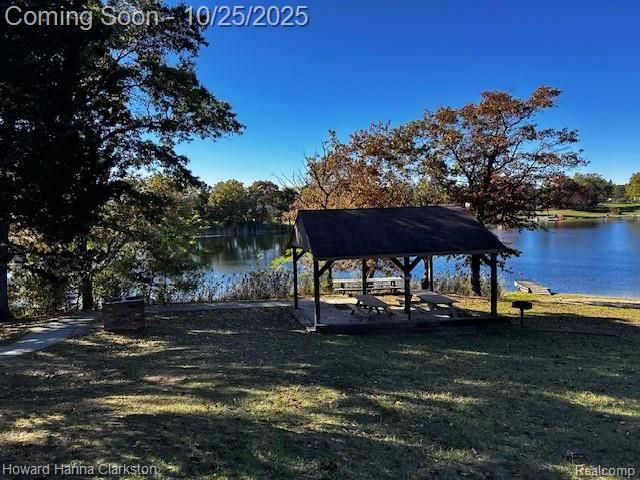 1023 N Park Street, Highland Charter Township, MI 48356