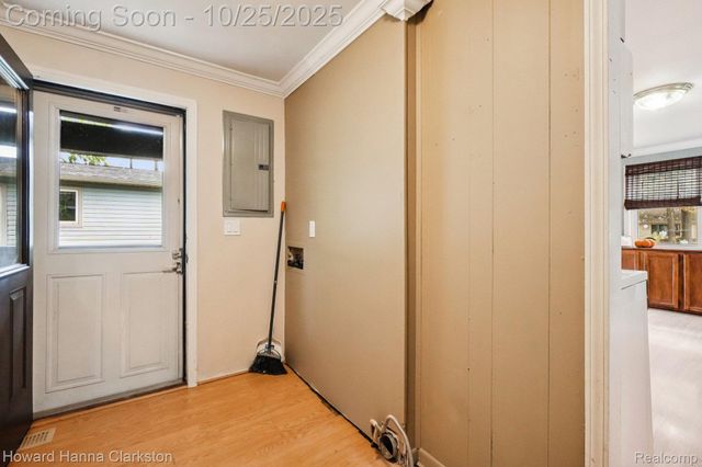 1023 N Park Street, Highland Charter Township, MI 48356