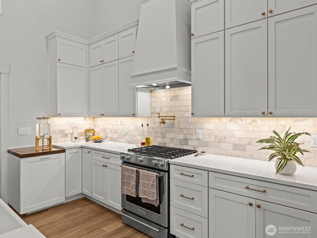 11407 73rd Avenue NE, Arlington, WA 98223