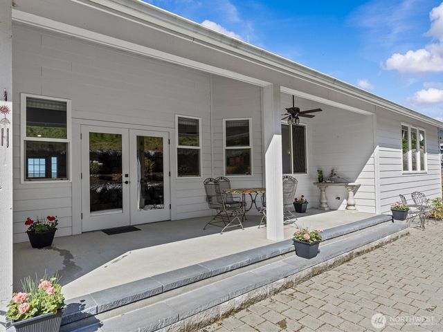 11407 73rd Avenue NE, Arlington, WA 98223