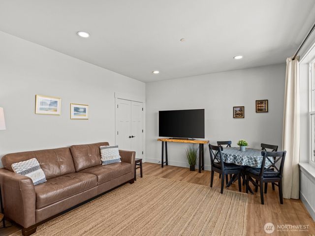 11407 73rd Avenue NE, Arlington, WA 98223