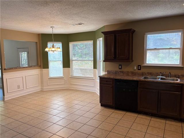4234 Winston Circle, Atlanta, GA 30349