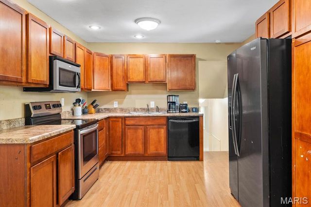 25 Village Drive, Swansea, IL 62226