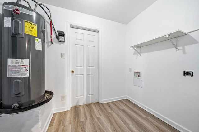 1205 W 10th Street, Mcgregor, TX 76657