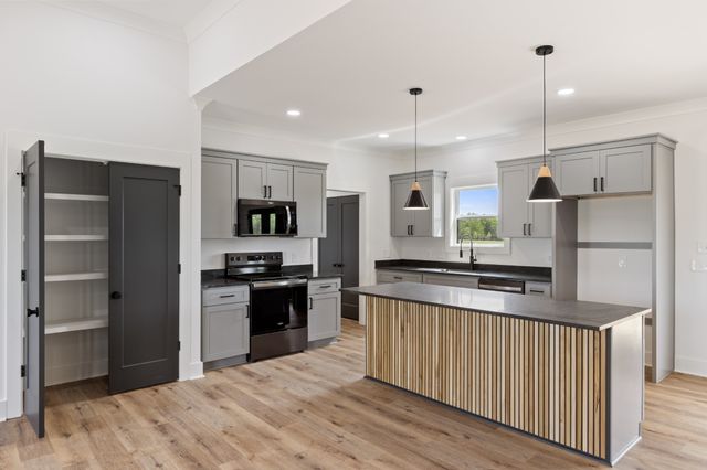 3057 Nashville Hwy, Lewisburg, TN 37091