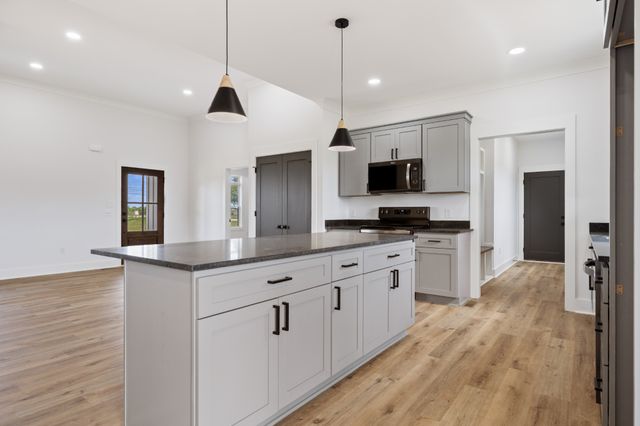 3057 Nashville Hwy, Lewisburg, TN 37091