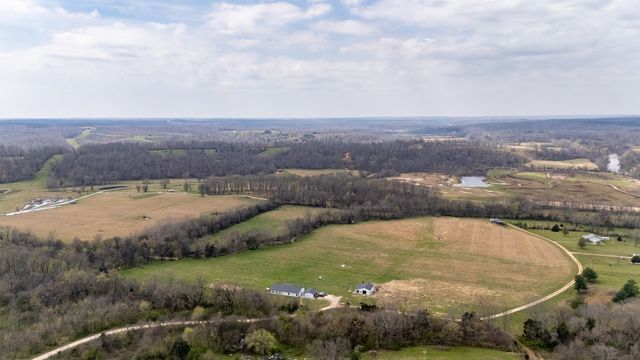 125 Ashland Rd, Waynesboro, TN 38485