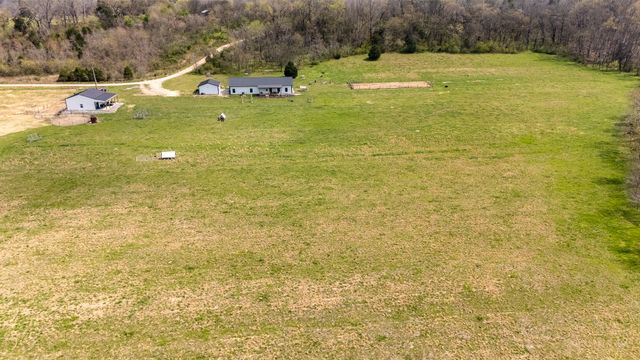 125 Ashland Rd, Waynesboro, TN 38485