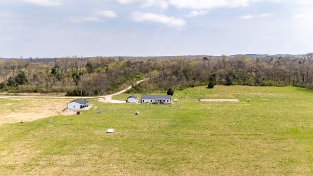 125 Ashland Rd, Waynesboro, TN 38485
