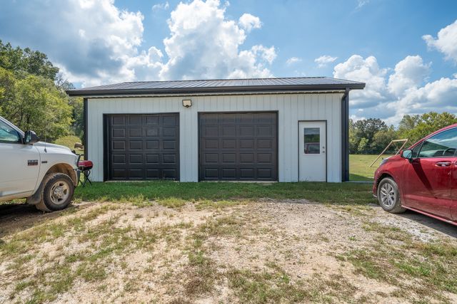 125 Ashland Rd, Waynesboro, TN 38485