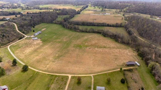 125 Ashland Rd, Waynesboro, TN 38485