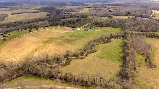 125 Ashland Rd, Waynesboro, TN 38485