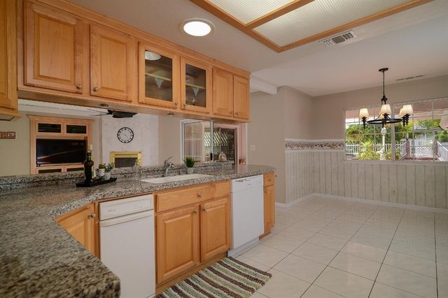 9260 Winding Oak Dr, Fair Oaks, CA 95628