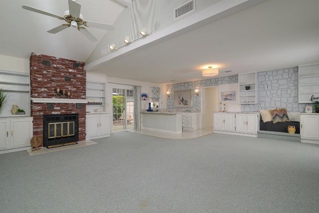 9260 Winding Oak Dr, Fair Oaks, CA 95628