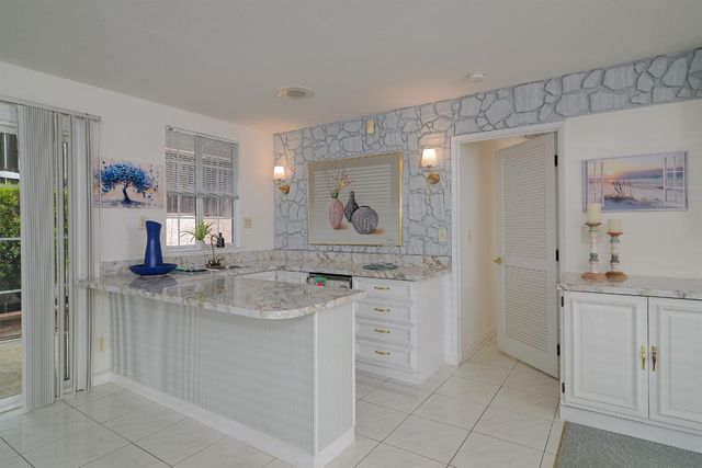 9260 Winding Oak Dr, Fair Oaks, CA 95628