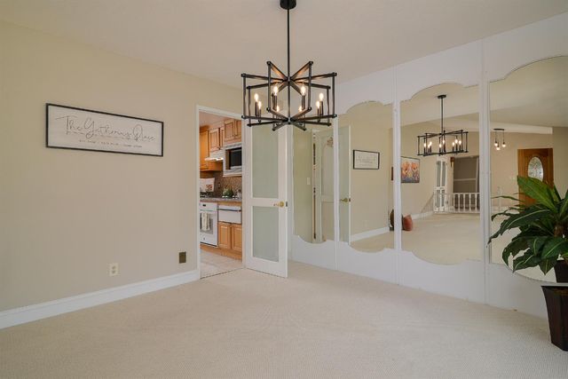 9260 Winding Oak Dr, Fair Oaks, CA 95628