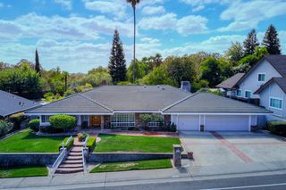 9260 Winding Oak Dr, Fair Oaks, CA 95628