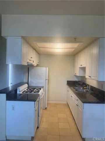 1015 Parton Street G, Santa Ana, CA 92701