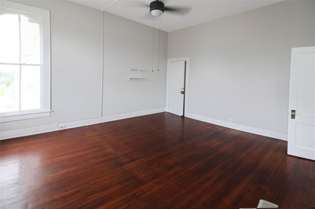 1902 Church St 10, Galveston, TX 77550