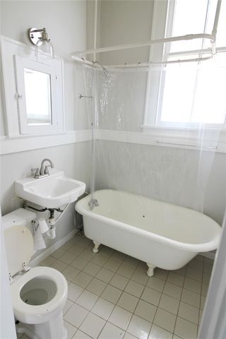 1902 Church St 10, Galveston, TX 77550