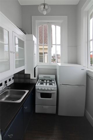 1902 Church St 10, Galveston, TX 77550