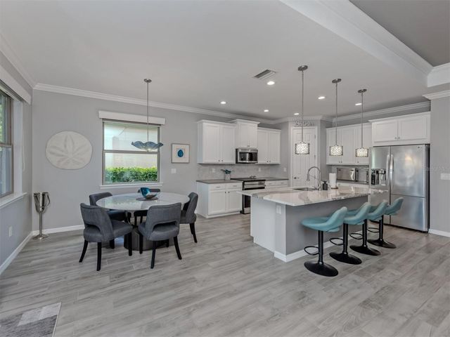 160 MARAVIYA BOULEVARD, Nokomis, FL 34275