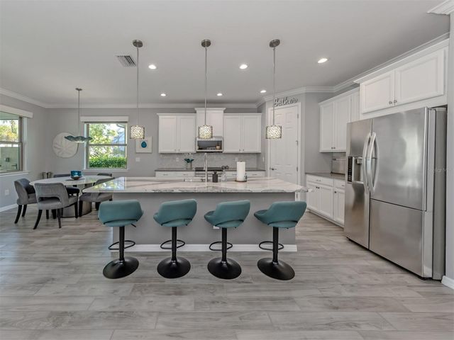 160 MARAVIYA BOULEVARD, Nokomis, FL 34275