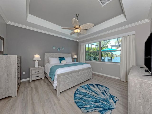 160 MARAVIYA BOULEVARD, Nokomis, FL 34275