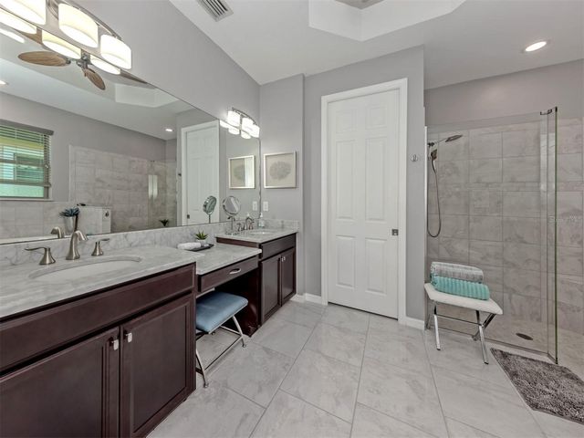 160 MARAVIYA BOULEVARD, Nokomis, FL 34275