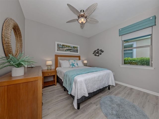 160 MARAVIYA BOULEVARD, Nokomis, FL 34275