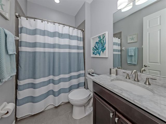160 MARAVIYA BOULEVARD, Nokomis, FL 34275