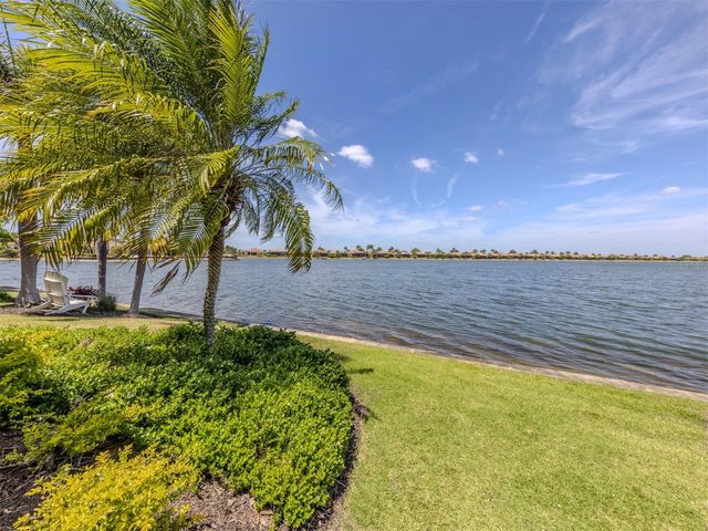 160 MARAVIYA BOULEVARD, Nokomis, FL 34275