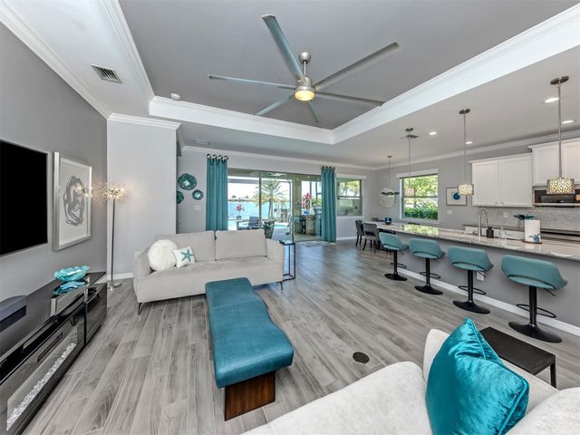 160 MARAVIYA BOULEVARD, Nokomis, FL 34275
