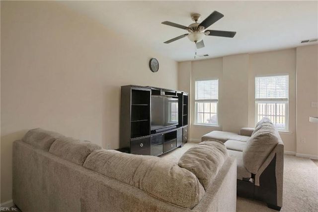 120 Kelly ST, Yorktown, VA 23690