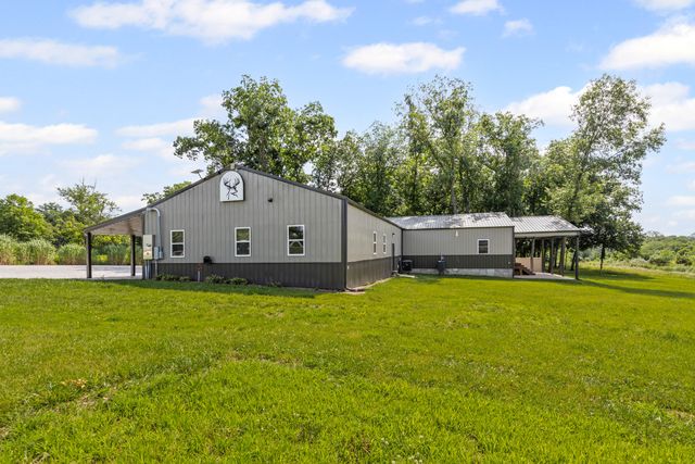 1806 COUNTY ROAD 2360, Moberly, MO 65270