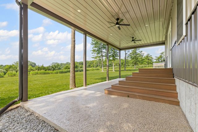 1806 COUNTY ROAD 2360, Moberly, MO 65270