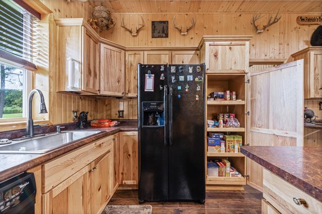 1806 COUNTY ROAD 2360, Moberly, MO 65270
