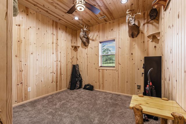 1806 COUNTY ROAD 2360, Moberly, MO 65270