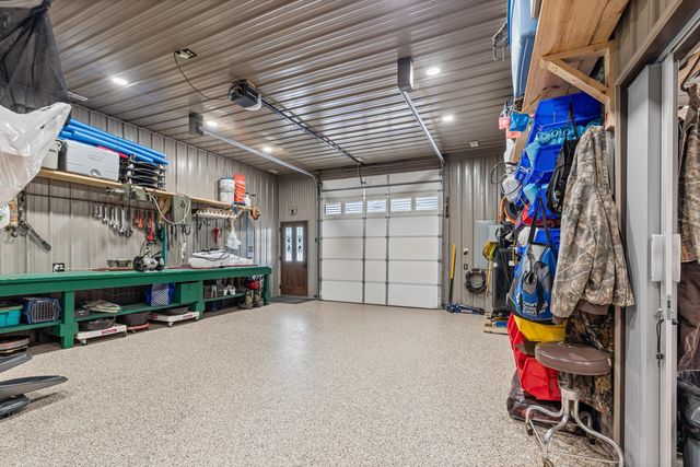1806 COUNTY ROAD 2360, Moberly, MO 65270