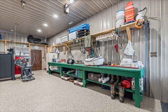 1806 COUNTY ROAD 2360, Moberly, MO 65270