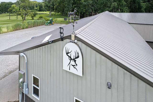 1806 COUNTY ROAD 2360, Moberly, MO 65270