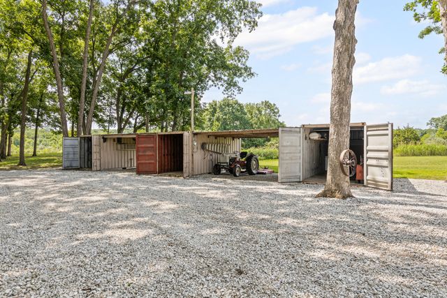 1806 COUNTY ROAD 2360, Moberly, MO 65270