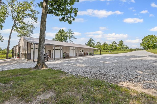 1806 COUNTY ROAD 2360, Moberly, MO 65270