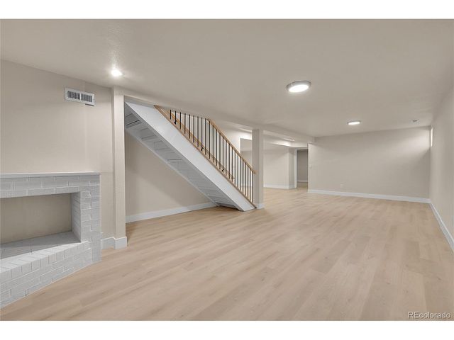 3328 34th Avenue Ct, Greeley, CO 80634