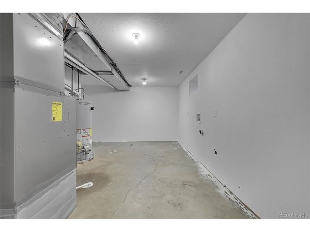 3328 34th Avenue Ct, Greeley, CO 80634