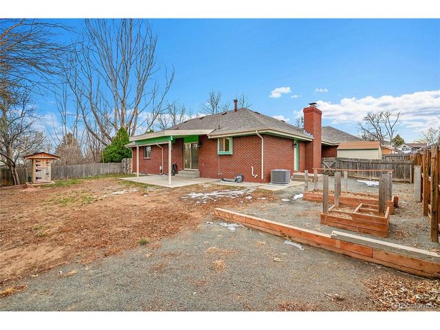 3328 34th Avenue Ct, Greeley, CO 80634