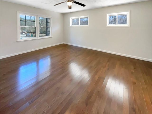 1367 Oakview Circle, Forest Park, GA 30297