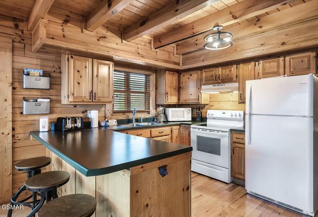 1824 Billard Way, Sevierville, TN 37876