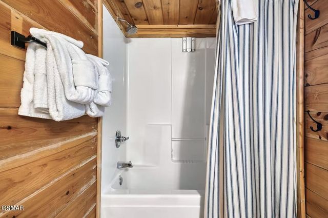 1824 Billard Way, Sevierville, TN 37876